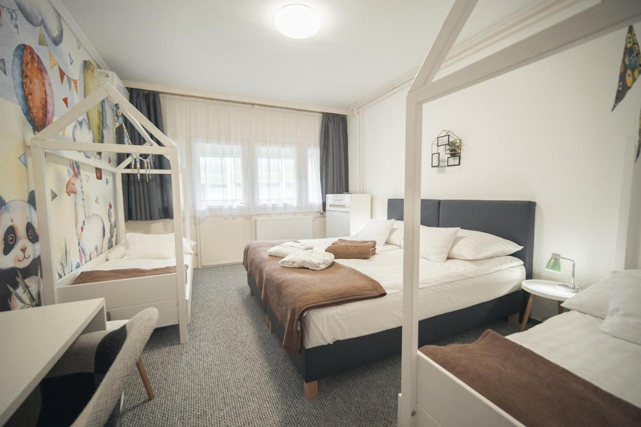 Hoforras Hotel Gyula Exteriér fotografie