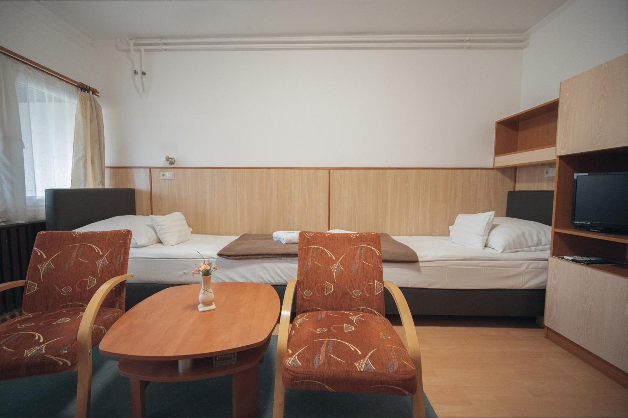 Hoforras Hotel Gyula Exteriér fotografie