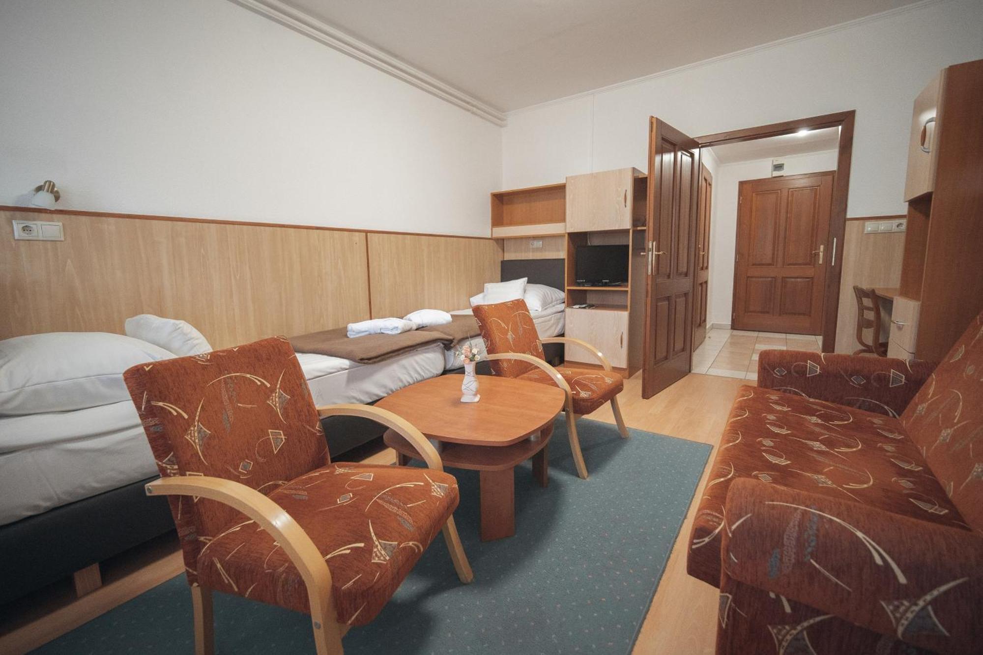Hoforras Hotel Gyula Exteriér fotografie